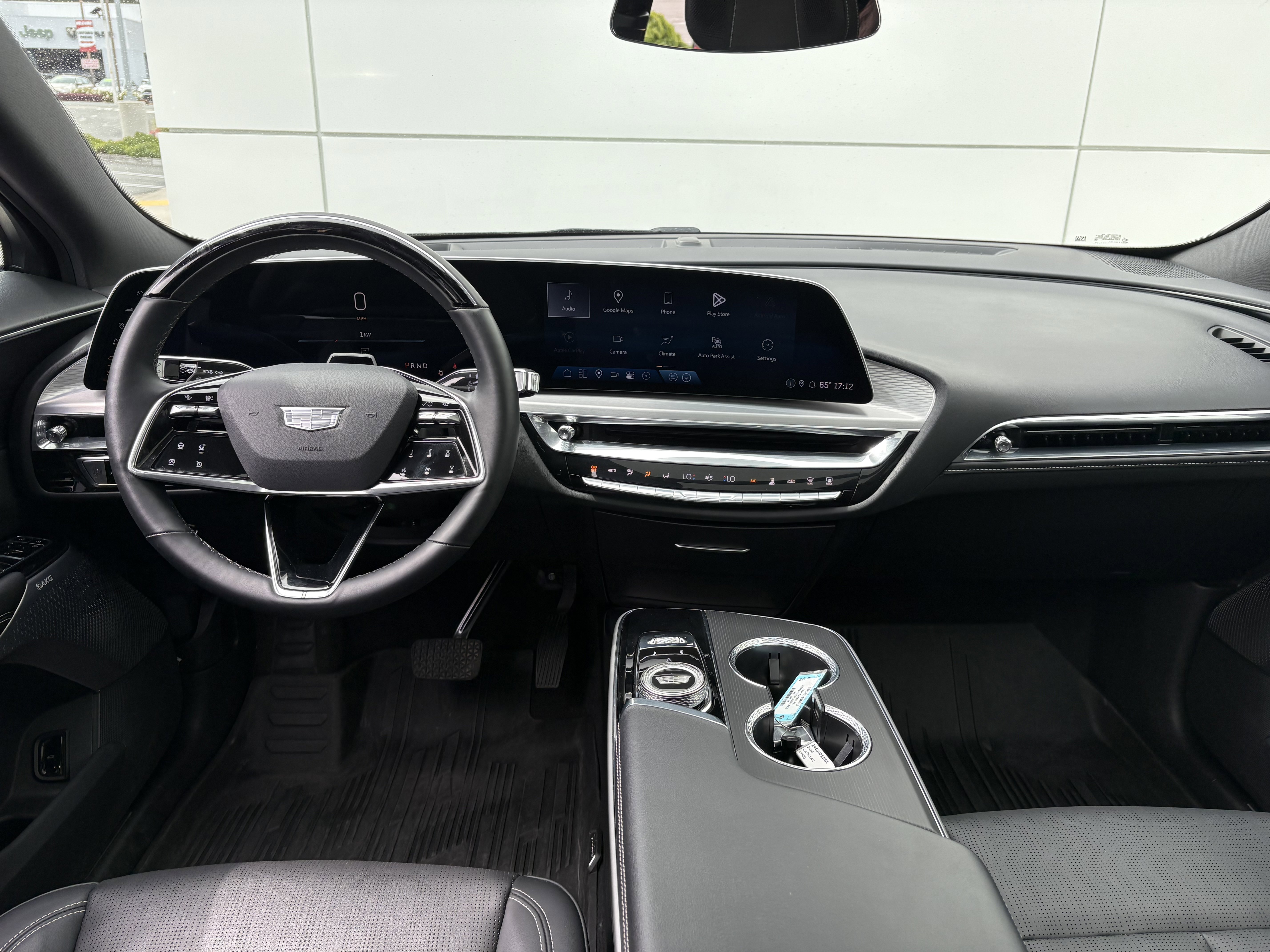 Certified 2024 Cadillac Lyriq Luxury w/ LPO, Floor Liner Package AWD/4WD image 20