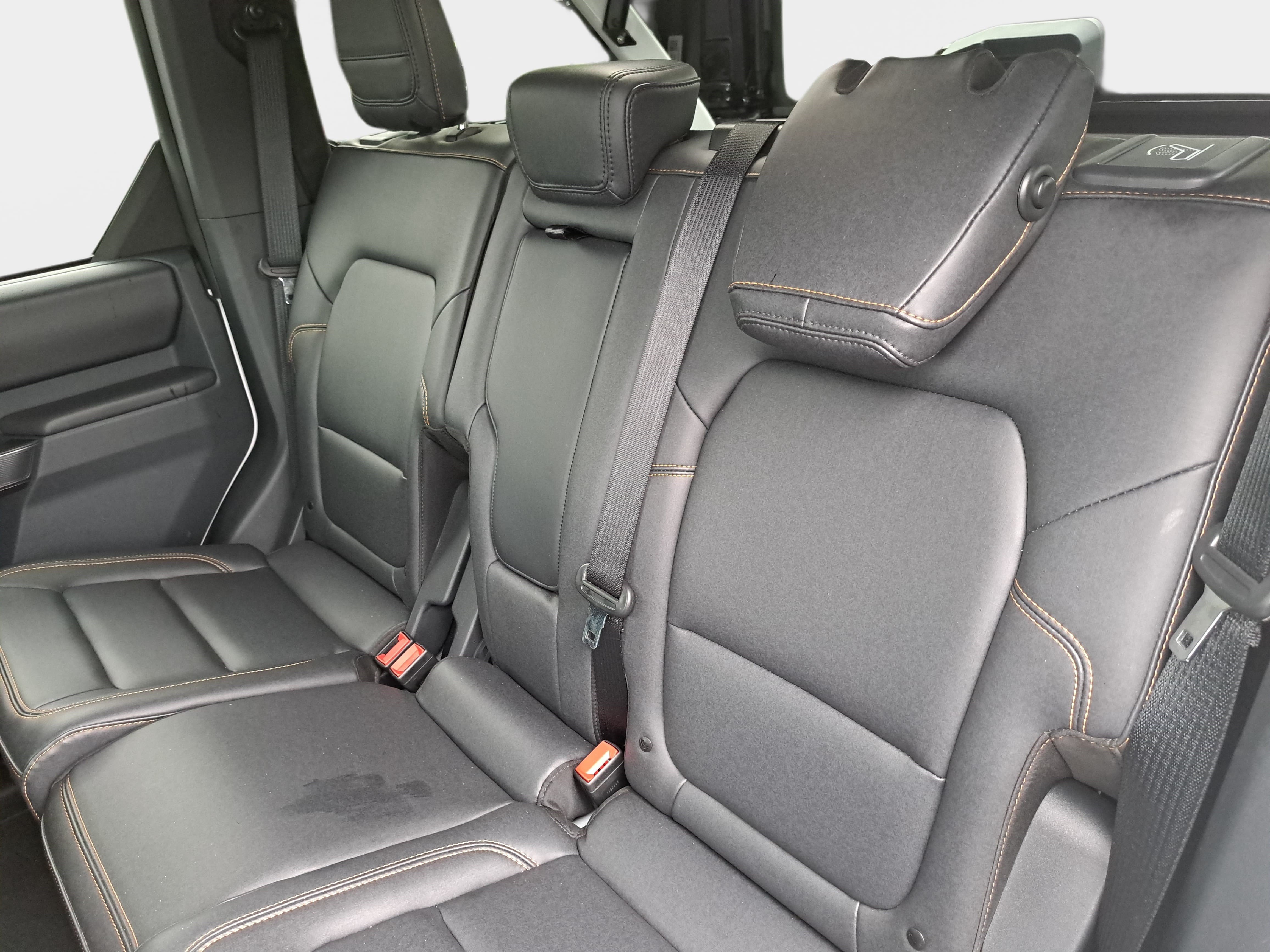 Used 2024 Ford Bronco Badlands AWD/4WD image 13
