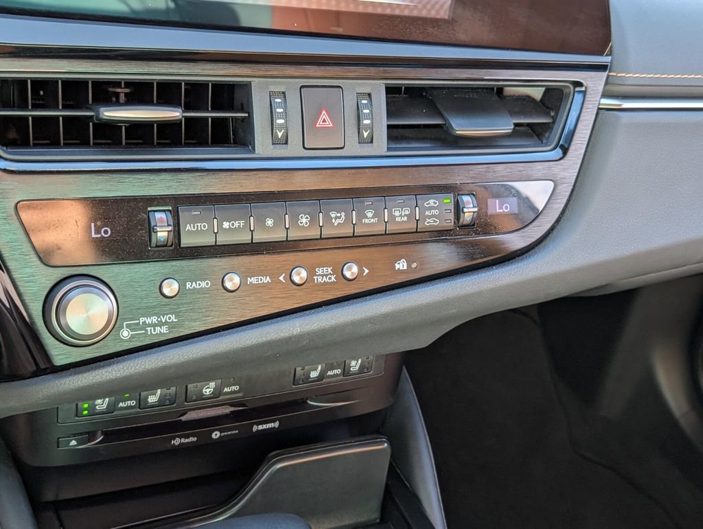 Used 2022 Lexus ES 350 w/ Premium Package image 23