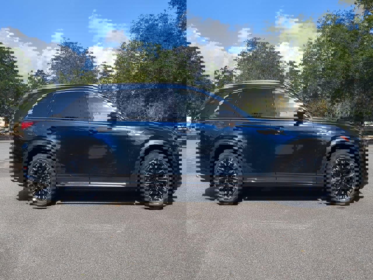 New 2025 MAZDA CX-90 Plug-In Hybrid w/ Premium Plus image 2