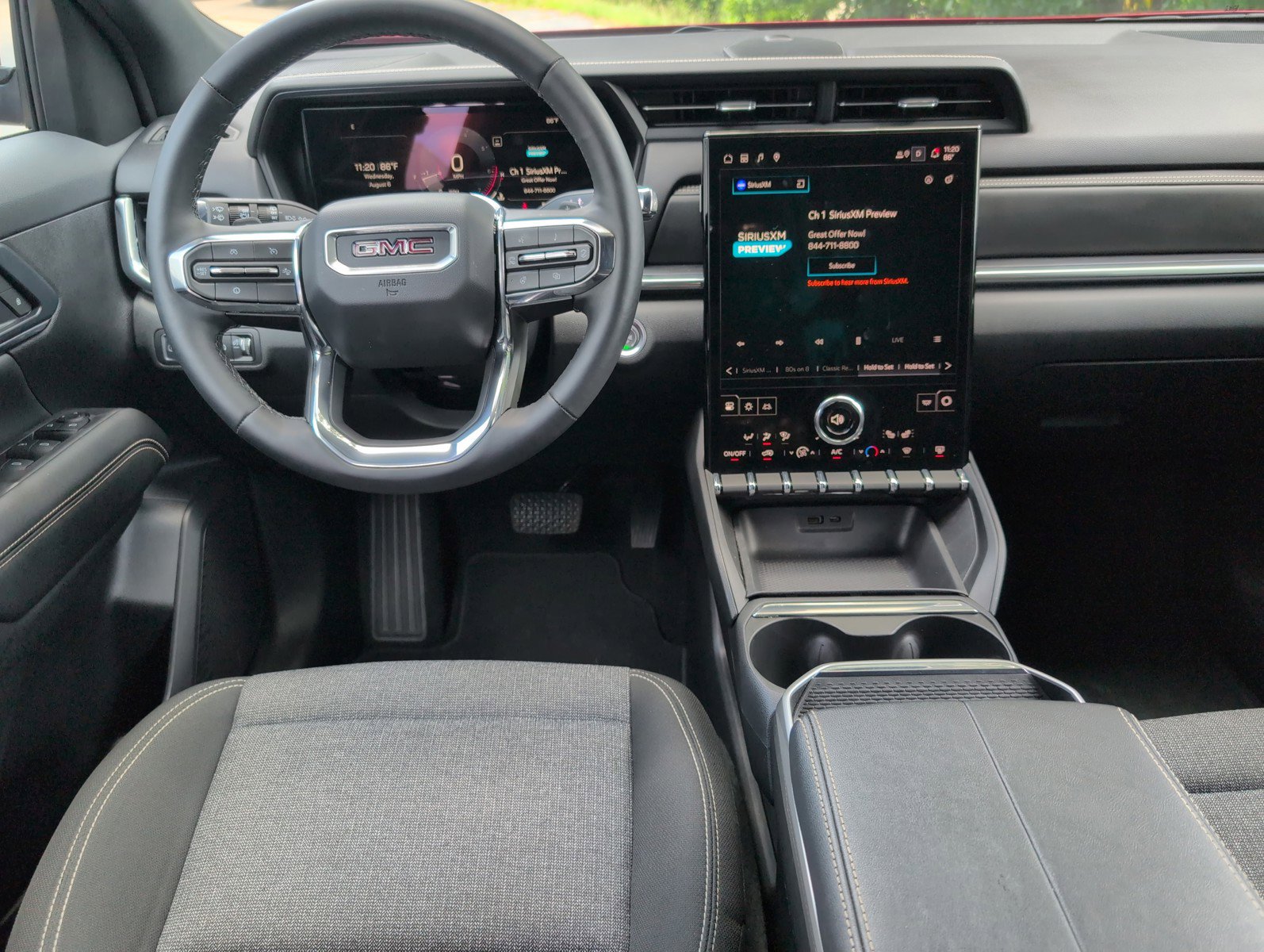 Used 2025 GMC Terrain Elevation image 31