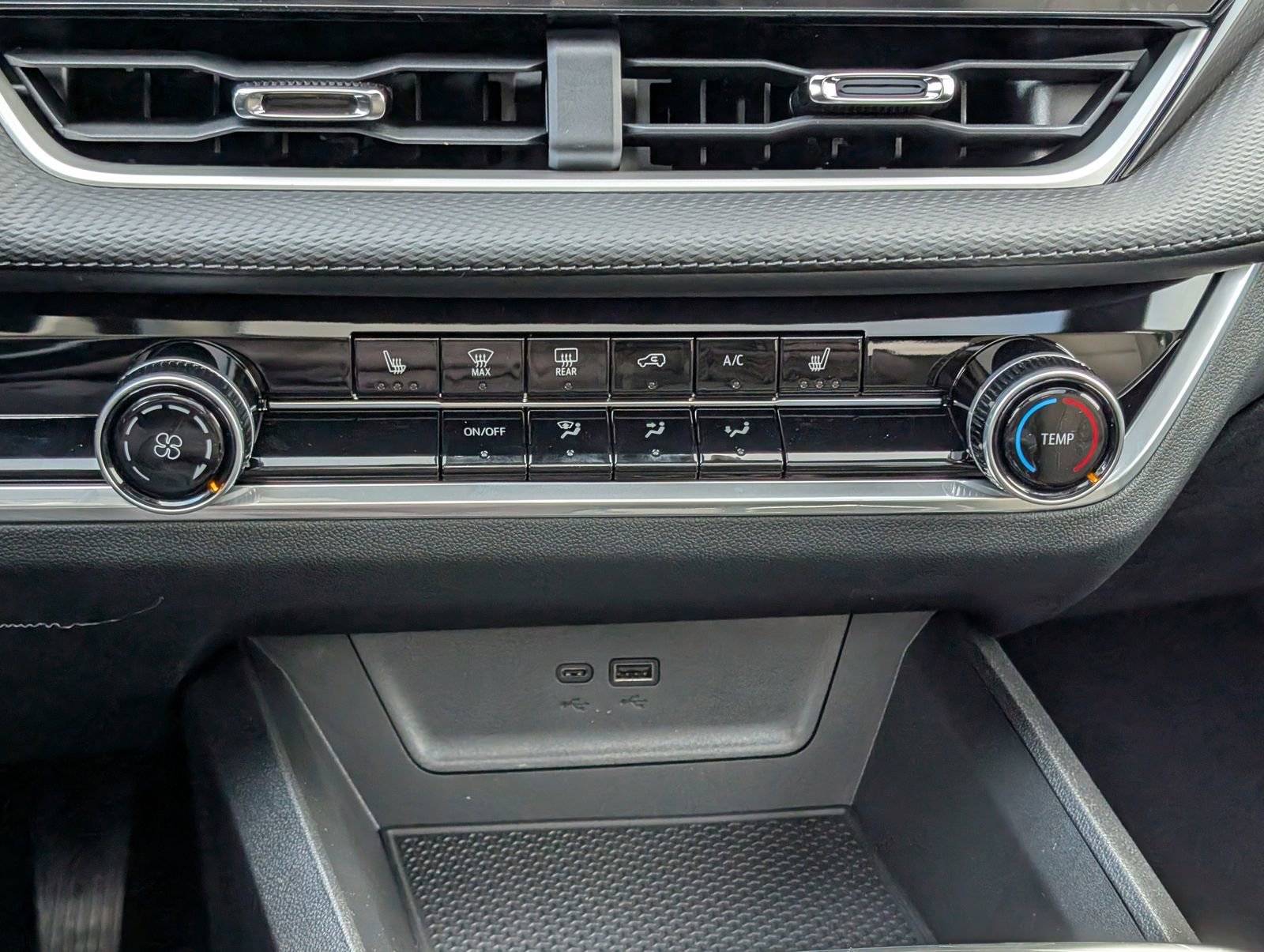 New 2026 Chevrolet Equinox LT w/ Safety and Technology Package image 20