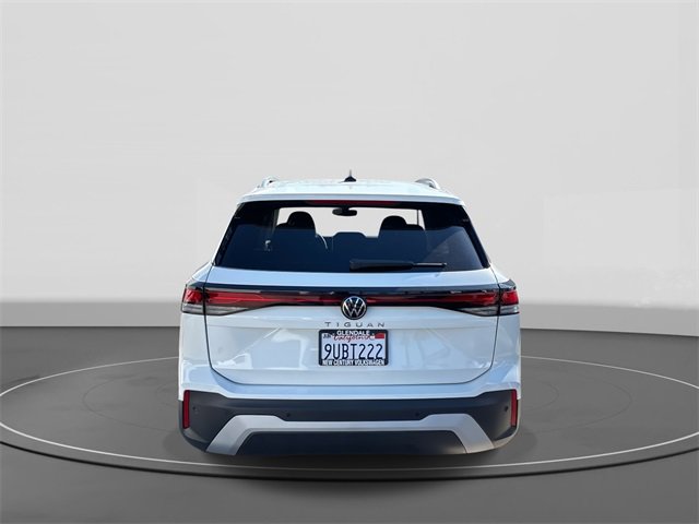Used 2025 Volkswagen Tiguan S image 4