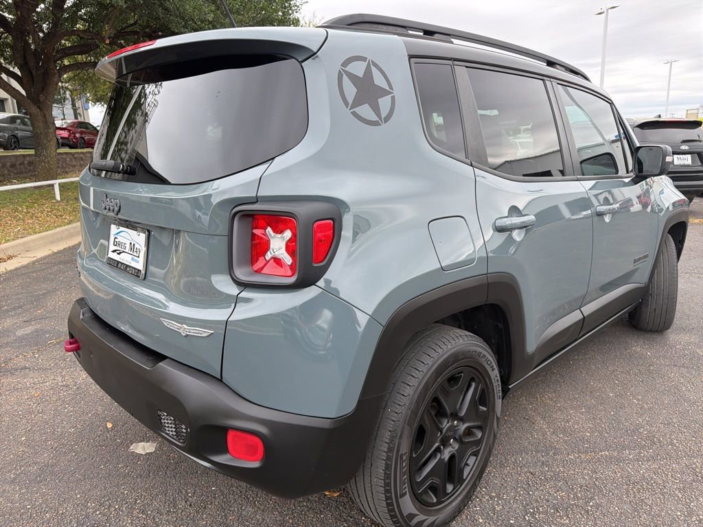 Used 2017 Jeep Renegade Trailhawk image 3