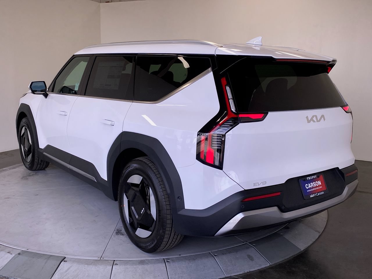 New 2026 Kia EV9 Wind AWD/4WD image 3