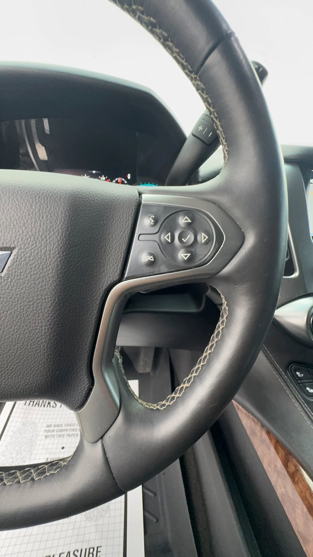 Used 2016 Chevrolet Suburban LTZ RWD image 13
