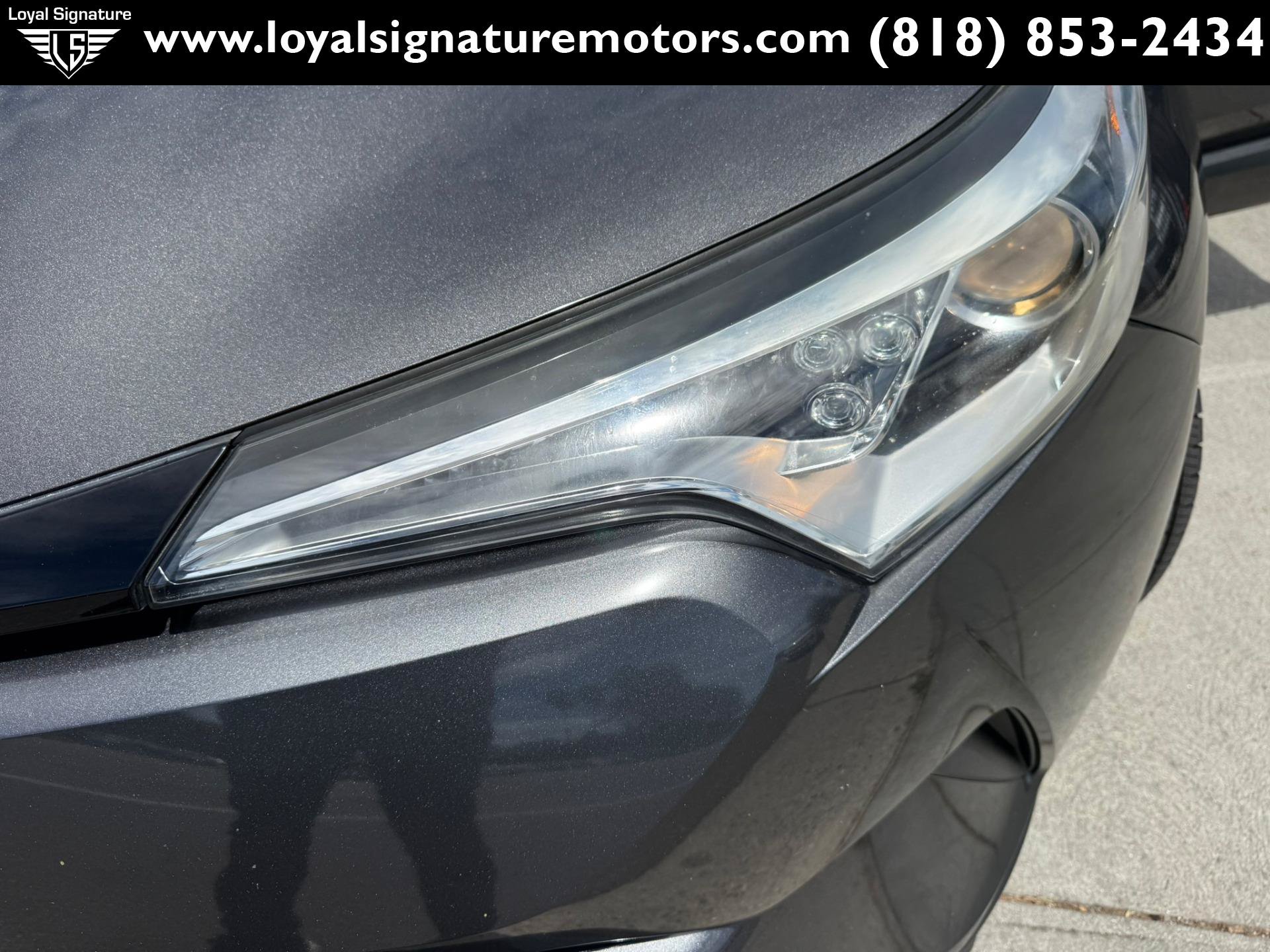 Used 2018 Toyota C-HR XLE FWD image 30