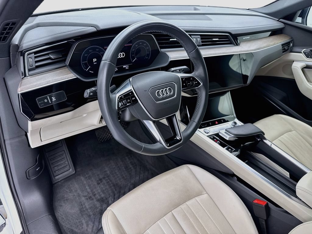 Certified 2024 Audi Q8 e-tron Premium Plus AWD/4WD image 9