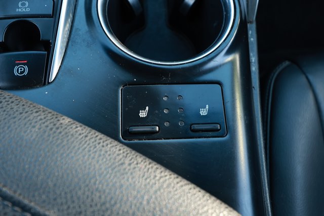 Used 2019 Toyota Camry XSE image 19