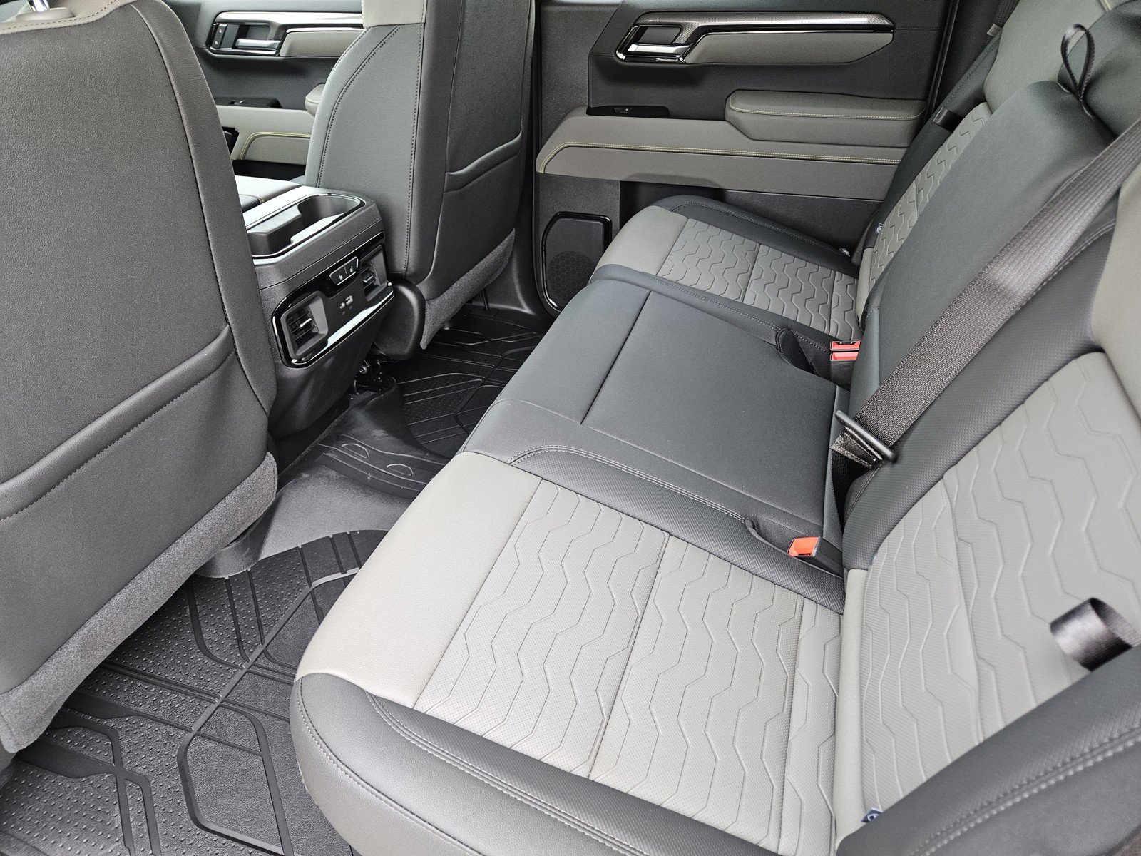 New 2026 Chevrolet Silverado 1500 ZR2 image 20