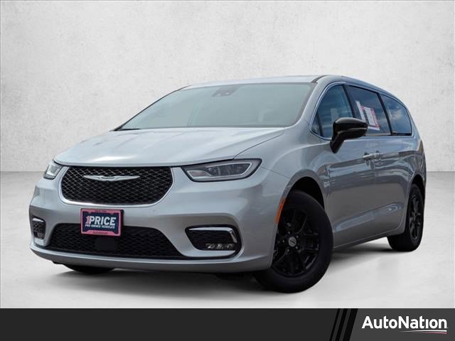Used 2024 Chrysler Pacifica Touring-L video 1