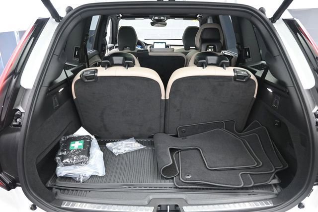 Used 2026 Volvo XC90 B6 Ultra w/ Protection Package Premier AWD/4WD image 24