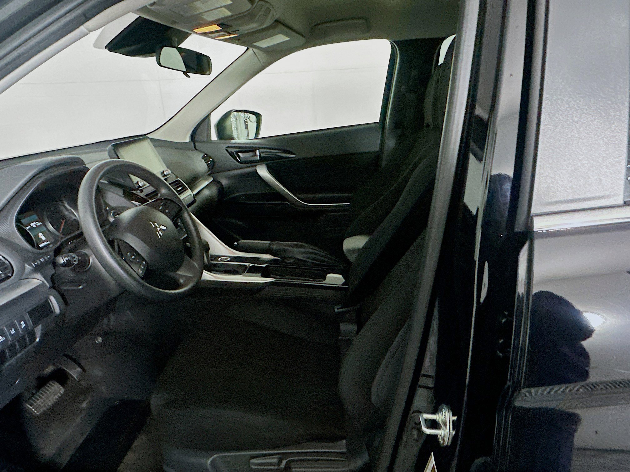 Used 2024 Mitsubishi Eclipse Cross LE image 13