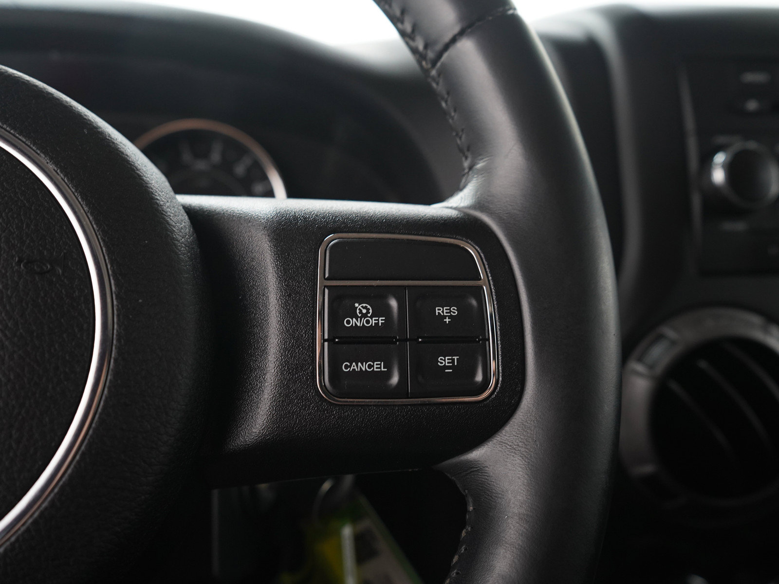 Used 2014 Jeep Wrangler Unlimited Sport w/ Quick Order Package 24S AWD/4WD image 24