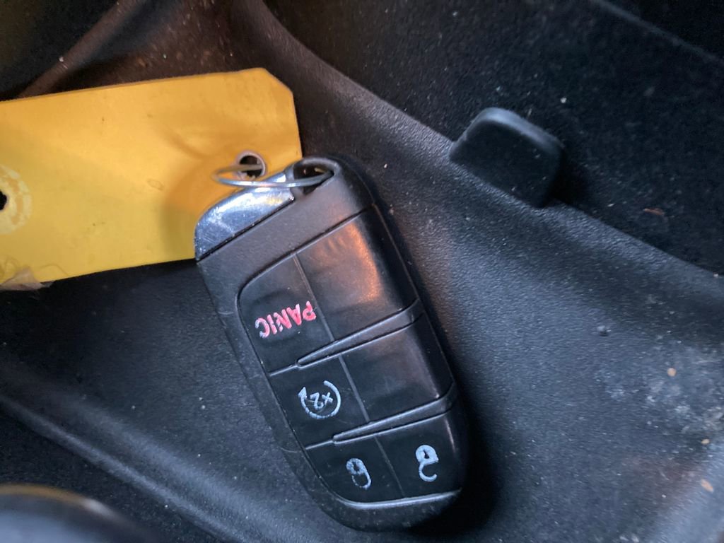 Used 2019 Jeep Renegade Sport image 33