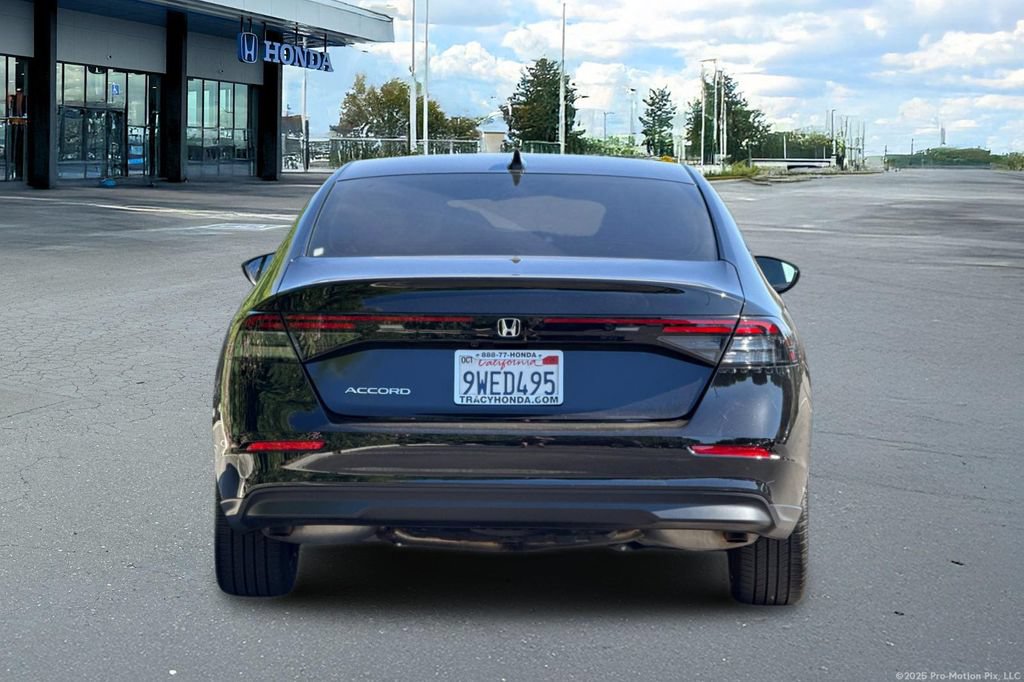 Certified 2025 Honda Accord SE image 8