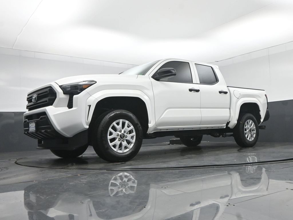 Used 2025 Toyota Tacoma SR image 56