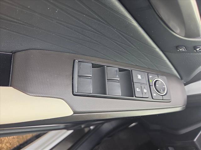 Used 2022 Lexus IS 350 F Sport w/ Navigation Package RWD image 16
