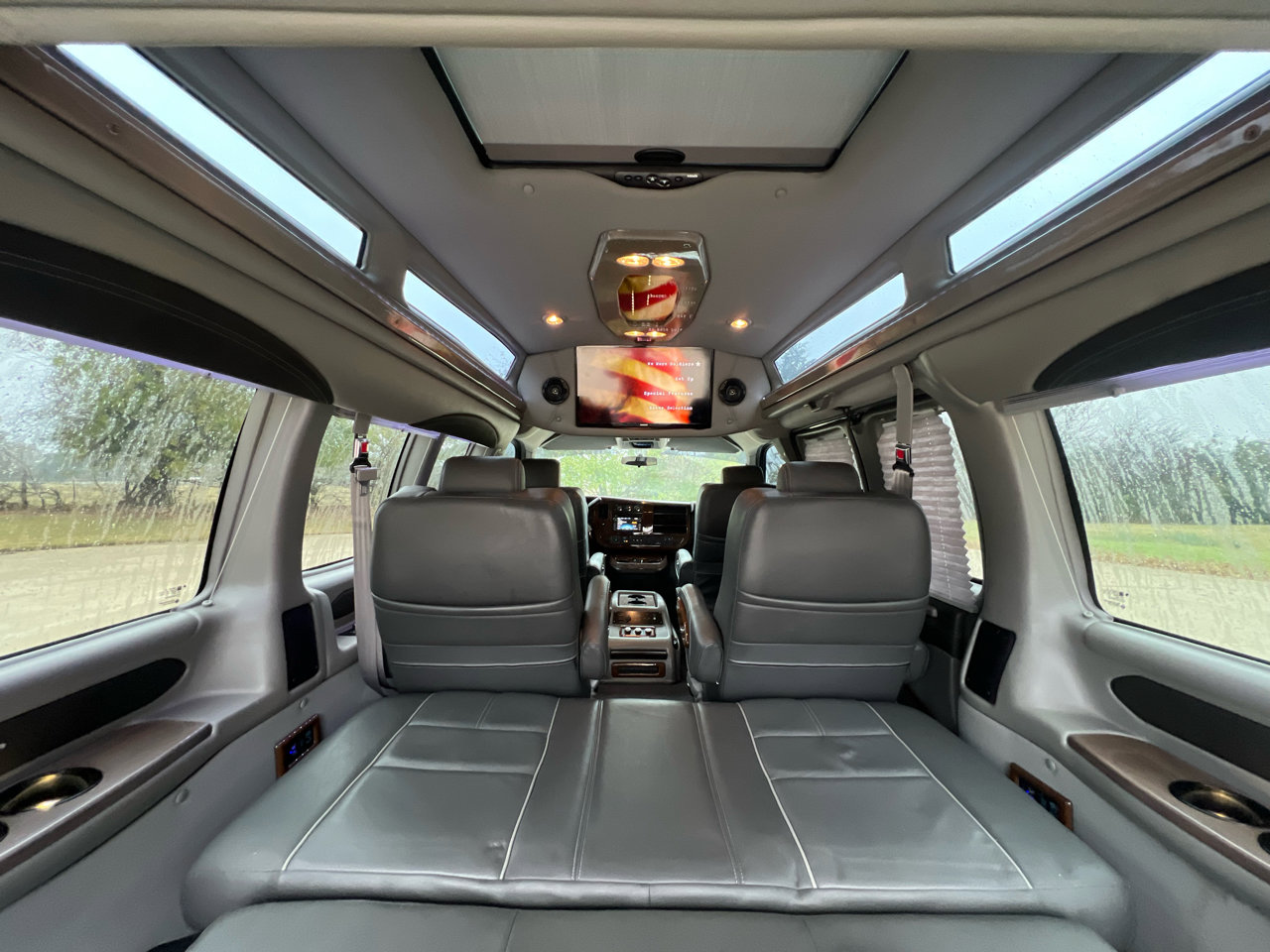 Used 2017 Chevrolet Express 2500 image 55