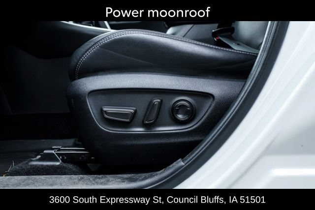 Used 2023 Toyota RAV4 Limited w/ Limited Grade Weather Package AWD/4WD image 20