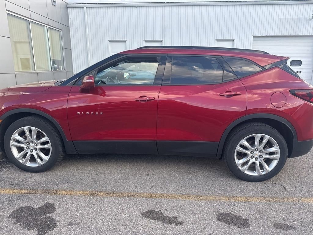 Used 2019 Chevrolet Blazer LT w/ Sun and Wheels Package FWD image 9