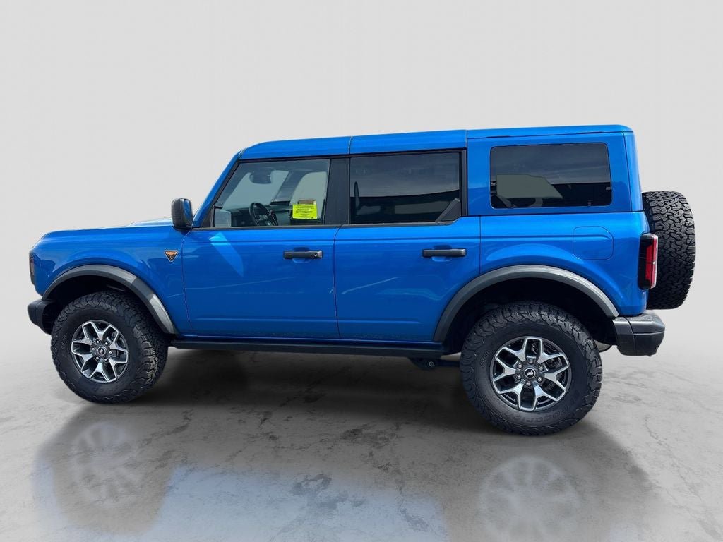 Used 2025 Ford Bronco Badlands AWD/4WD image 2