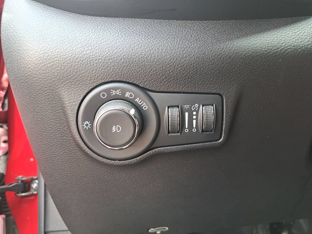Certified 2023 Jeep Compass Limited AWD/4WD image 25