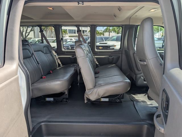 Used 2023 GMC Savana 3500 LS w/ Chrome Appearance Package image 15