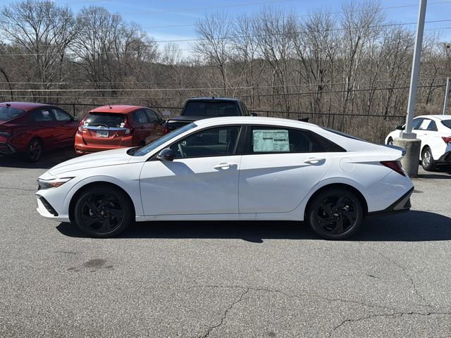 New 2026 Hyundai Elantra Sport image 4