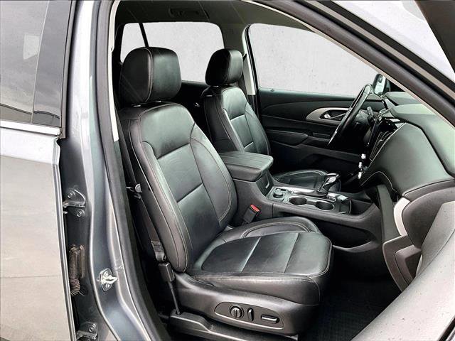 Certified 2021 Chevrolet Traverse LT image 9