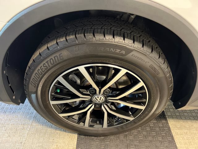 Certified 2021 Volkswagen Tiguan SE FWD image 8