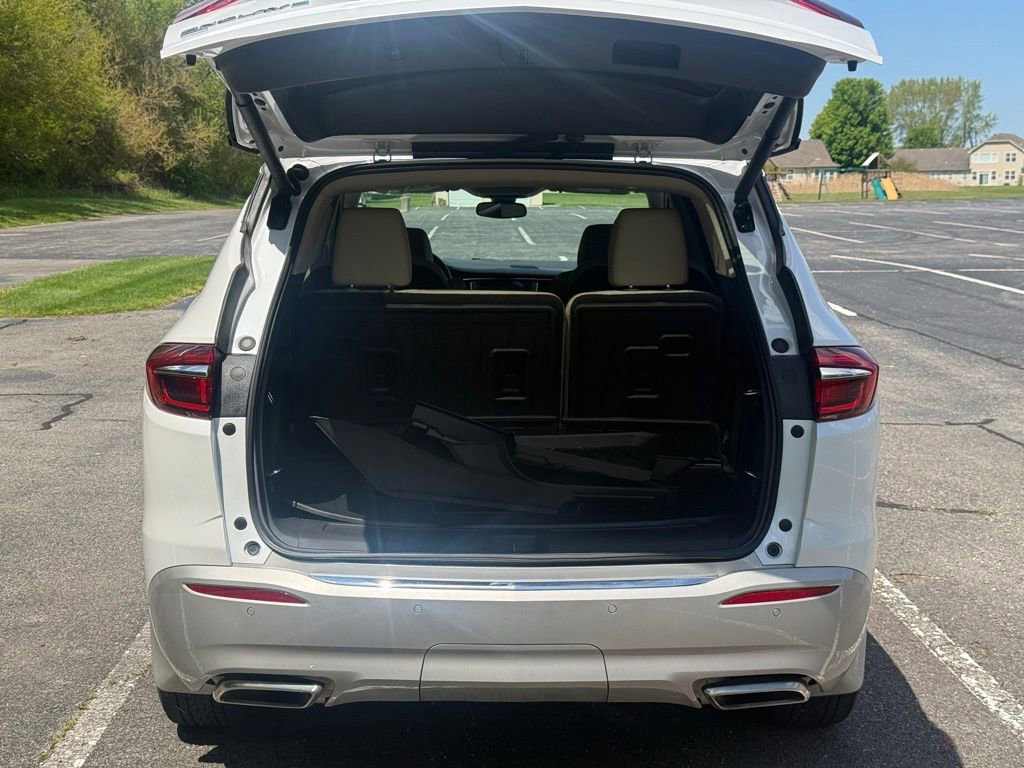 Used 2021 Buick Enclave Premium w/ Sun and Sites Package AWD/4WD image 20