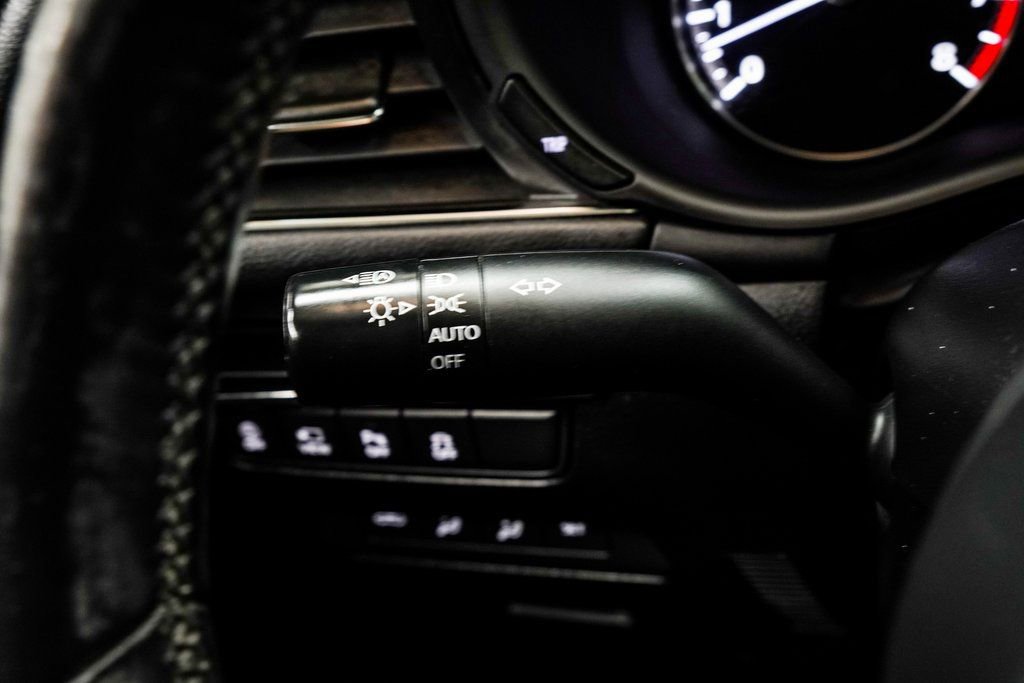 Used 2022 MAZDA MAZDA3 s image 36