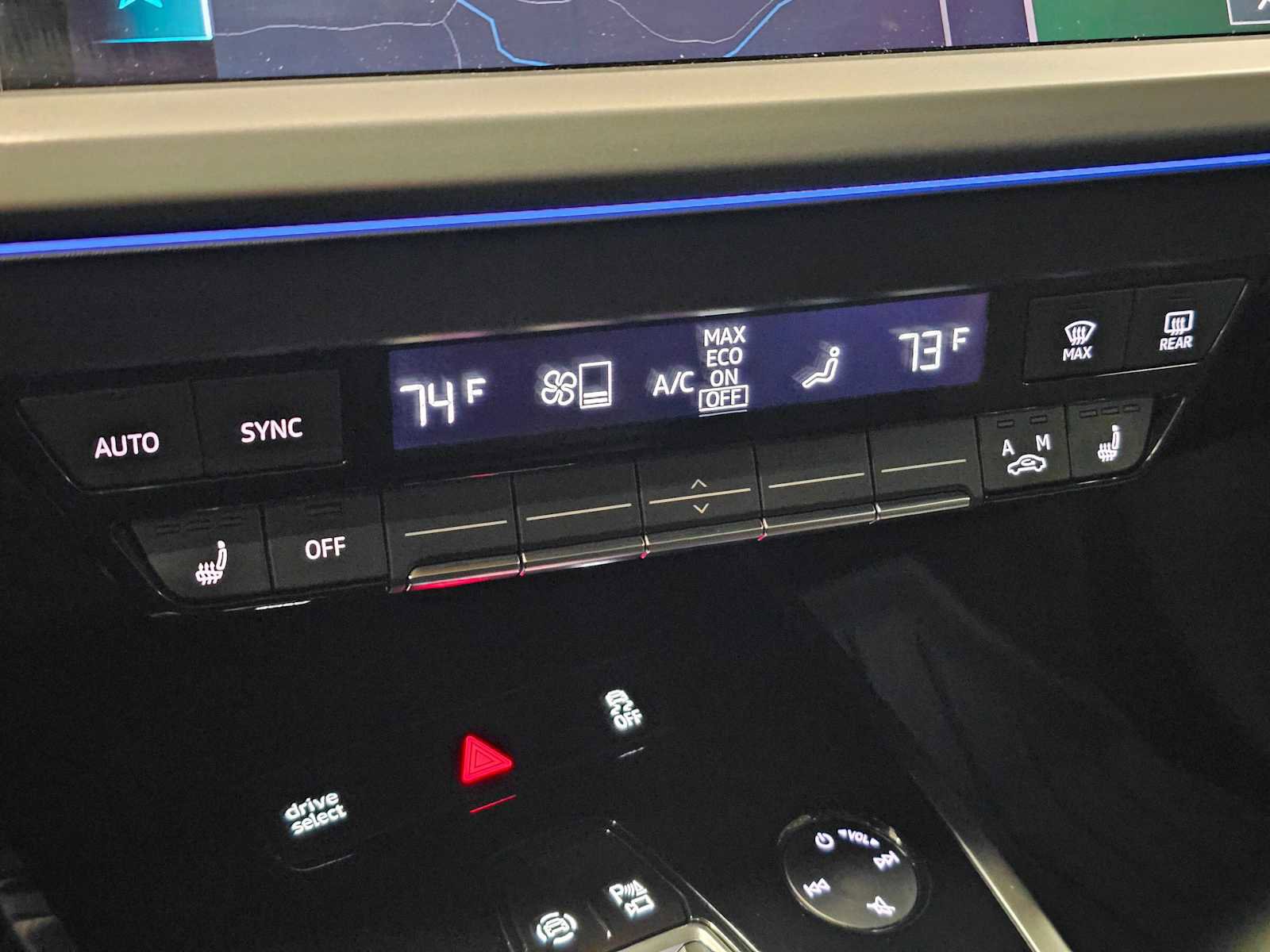 Used 2023 Audi Q4 e-tron Premium Plus w/ Premium Plus image 31