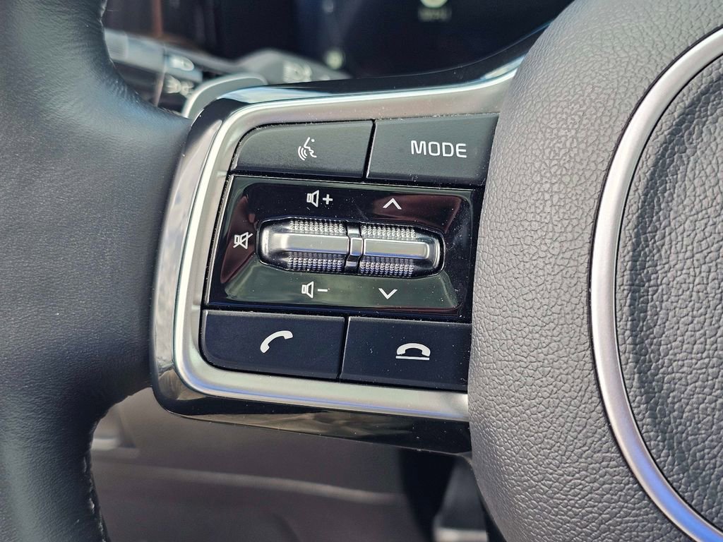 Certified 2022 Kia Sorento SX Prestige w/ Rust Color Package image 21