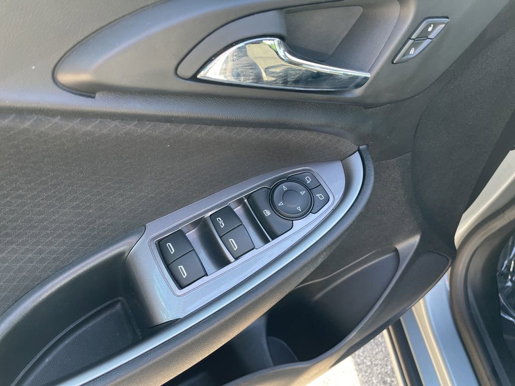 Used 2024 Chevrolet Malibu LT FWD image 6