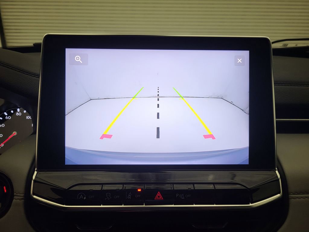 Used 2025 Jeep Compass Limited image 13