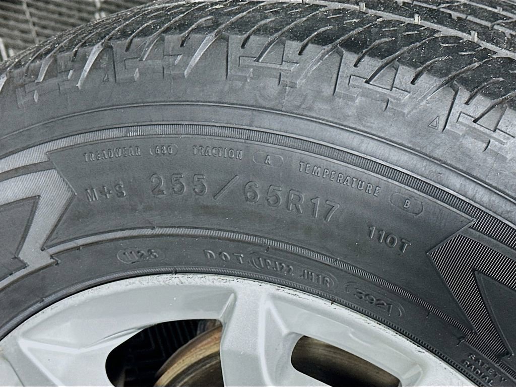 Used 2016 Chevrolet Colorado LT w/ Luxury Package, Chrome RWD image 33