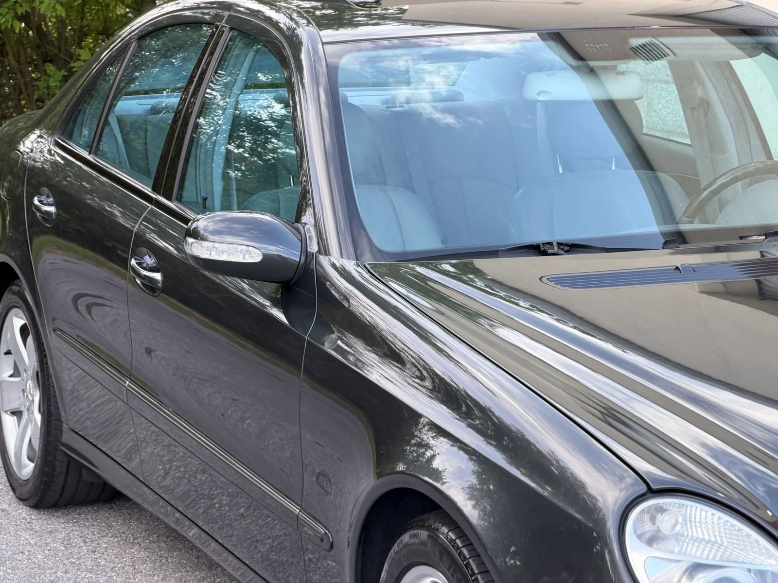 Used 2003 Mercedes-Benz E 500 Sedan image 28