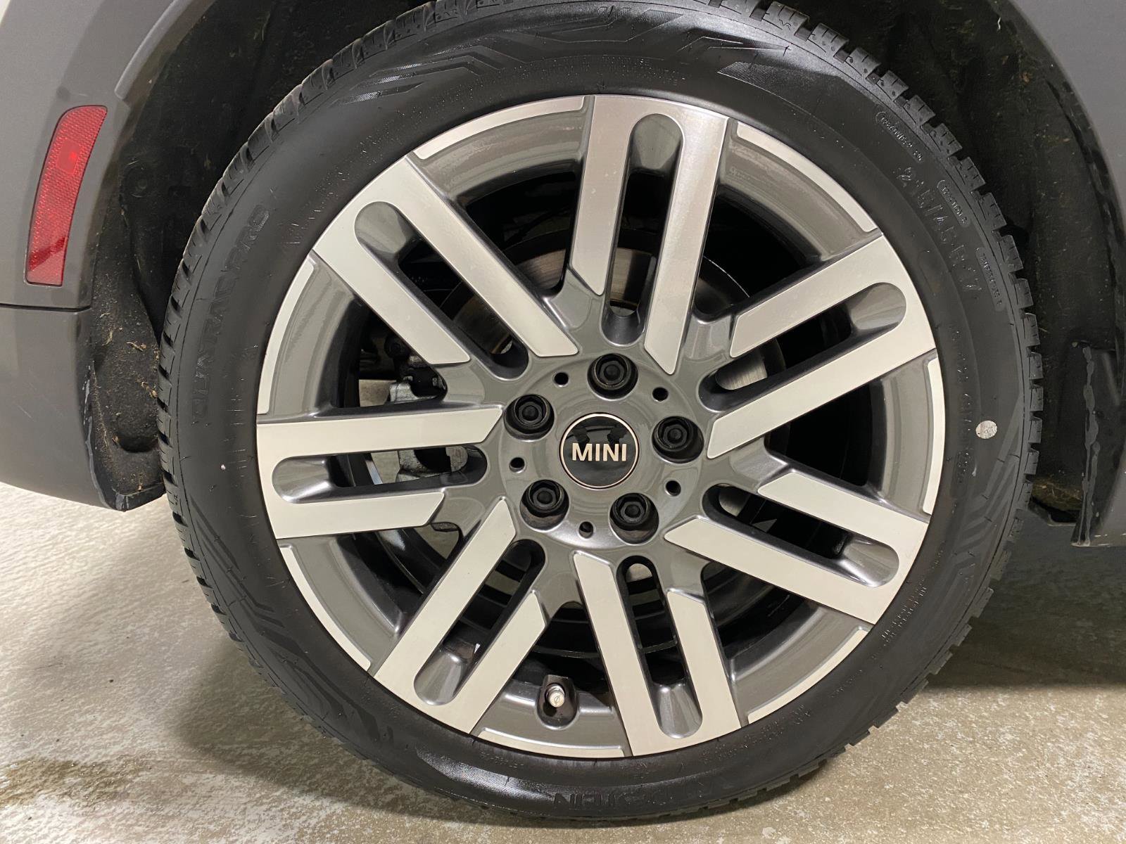 Certified 2025 MINI Cooper S image 26