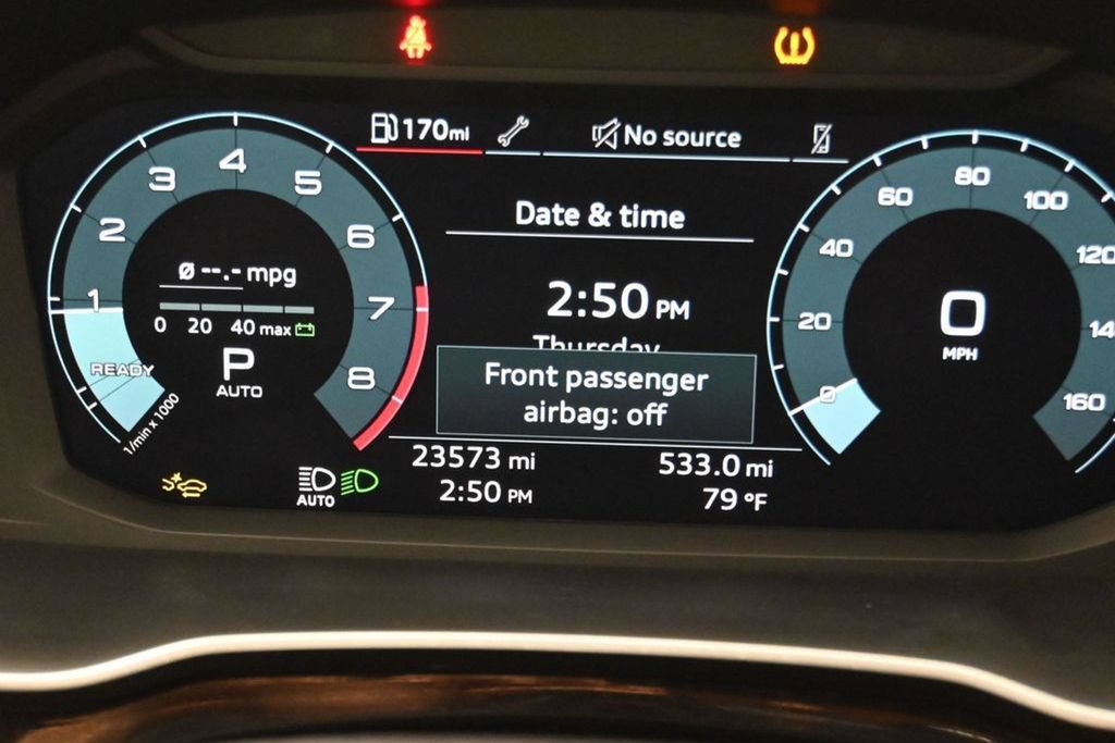 Used 2025 Audi Q3 2.0T Premium AWD/4WD image 19