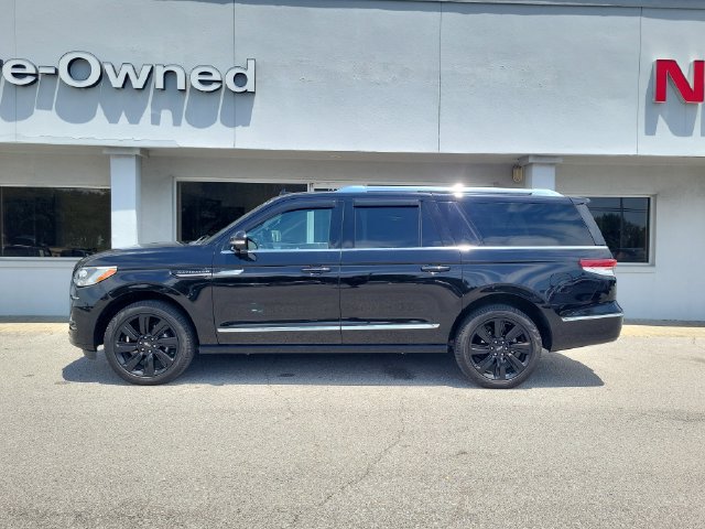 Used 2024 Lincoln Navigator L Reserve AWD/4WD image 13