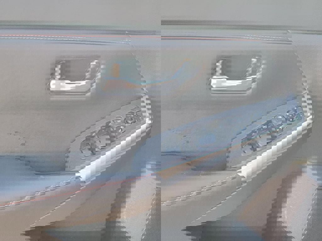 Certified 2024 Nissan Sentra SR w/ Trunk Package image 9