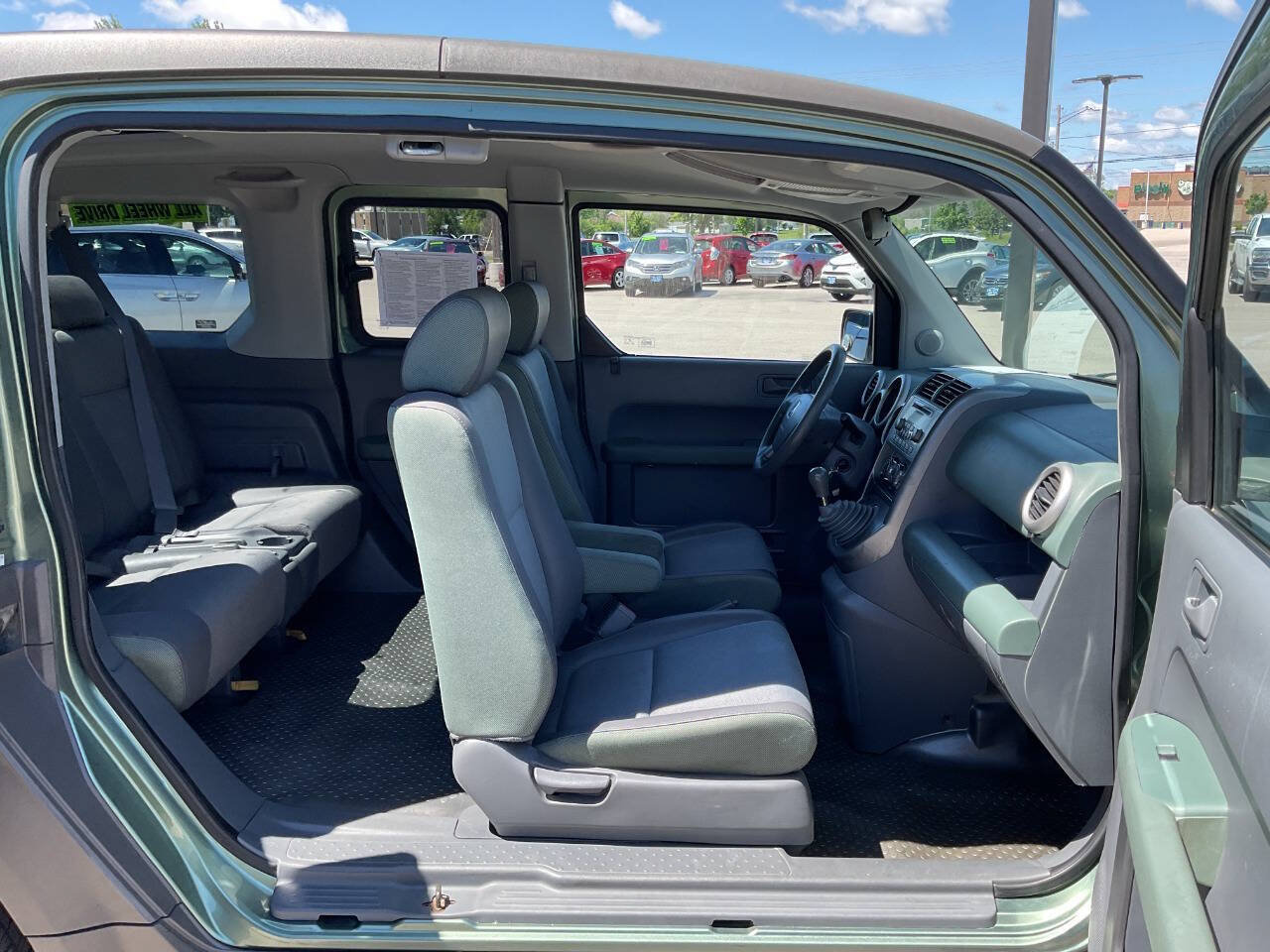 Used 2004 Honda Element EX image 32