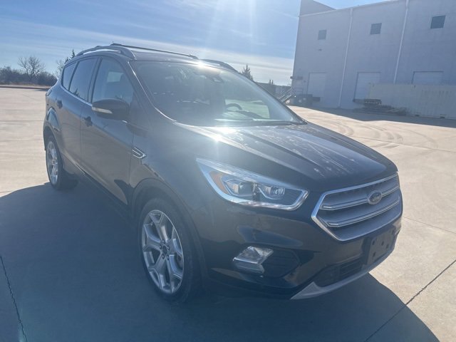 Used 2019 Ford Escape Titanium image 3