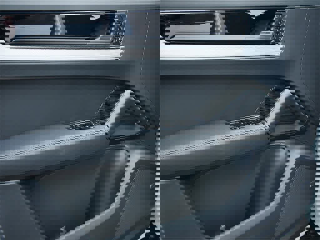 New 2025 Porsche Cayenne S image 11