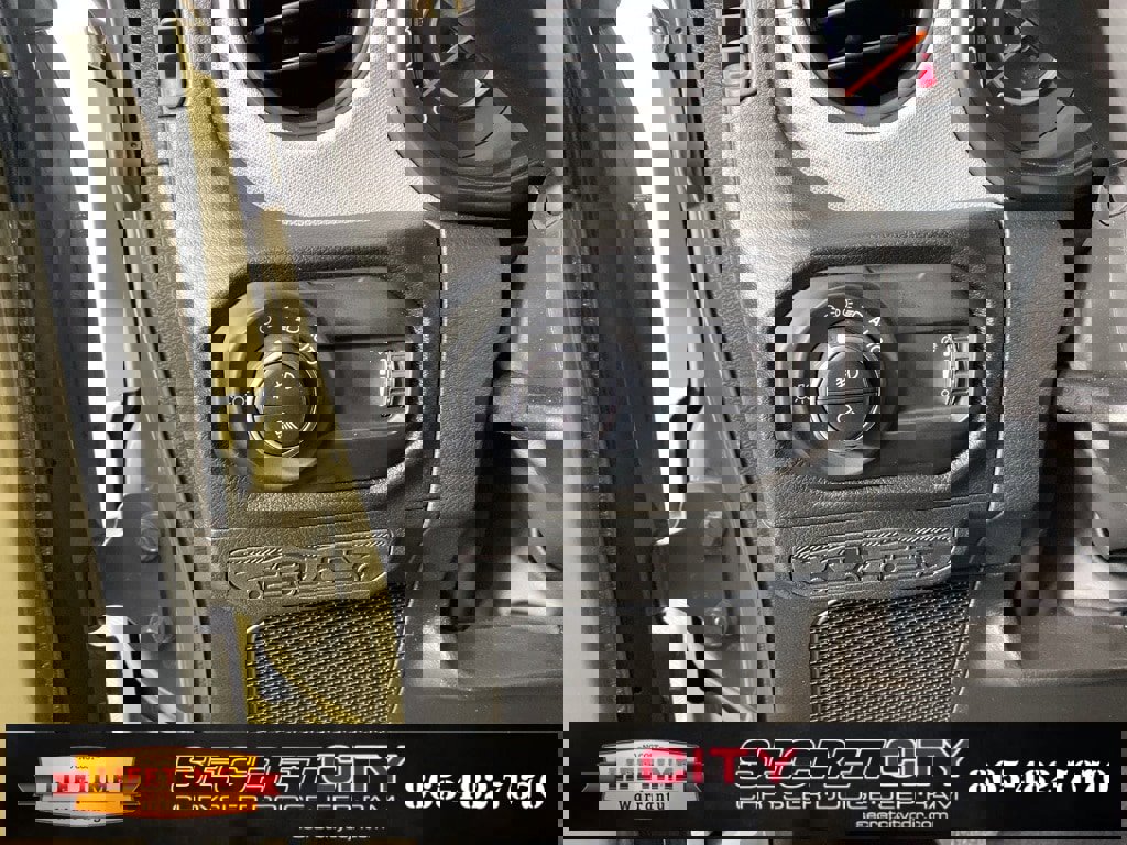 New 2025 Jeep Gladiator Sport image 14