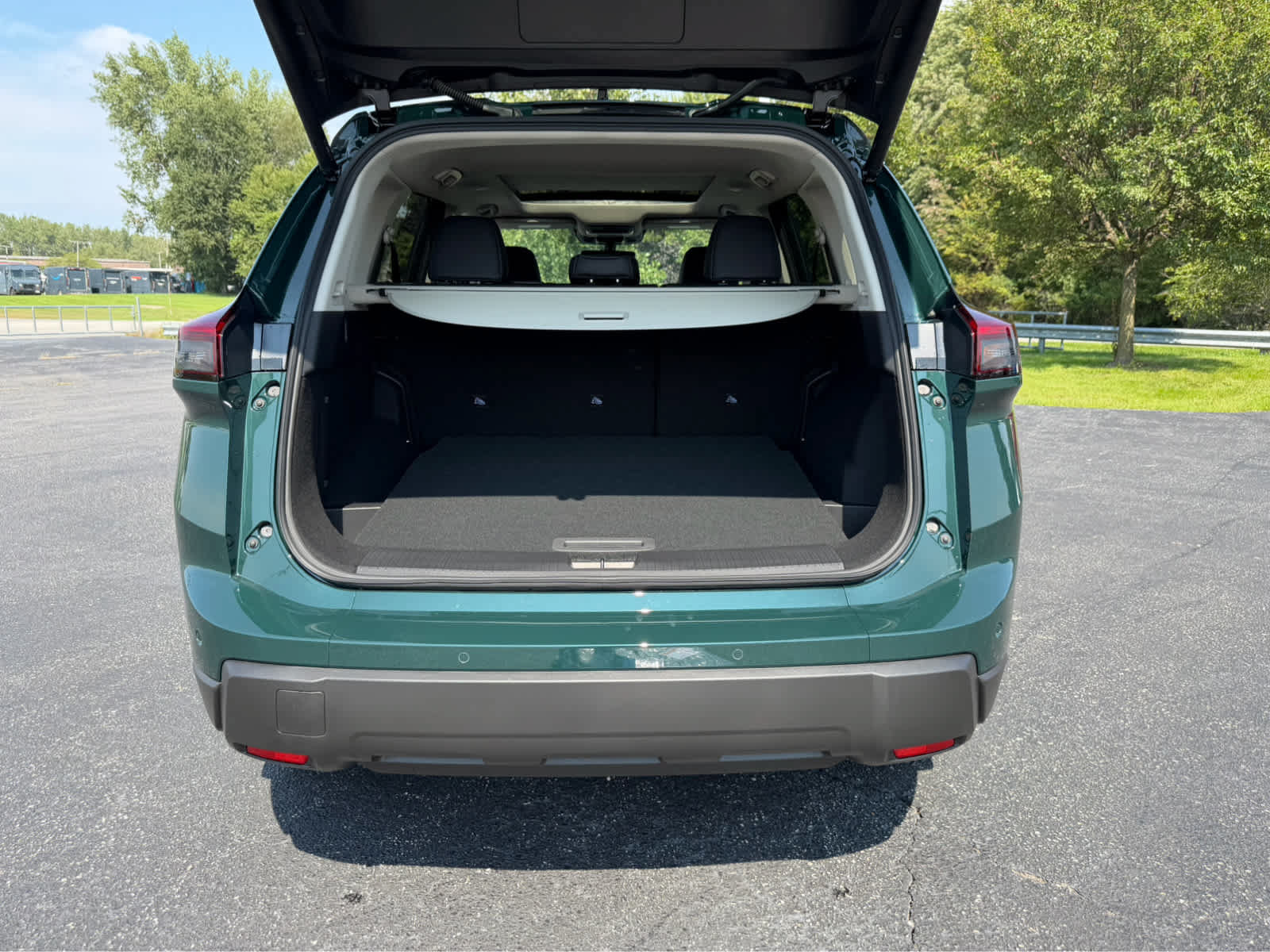 New 2026 Nissan Rogue Dark Armor AWD/4WD image 7