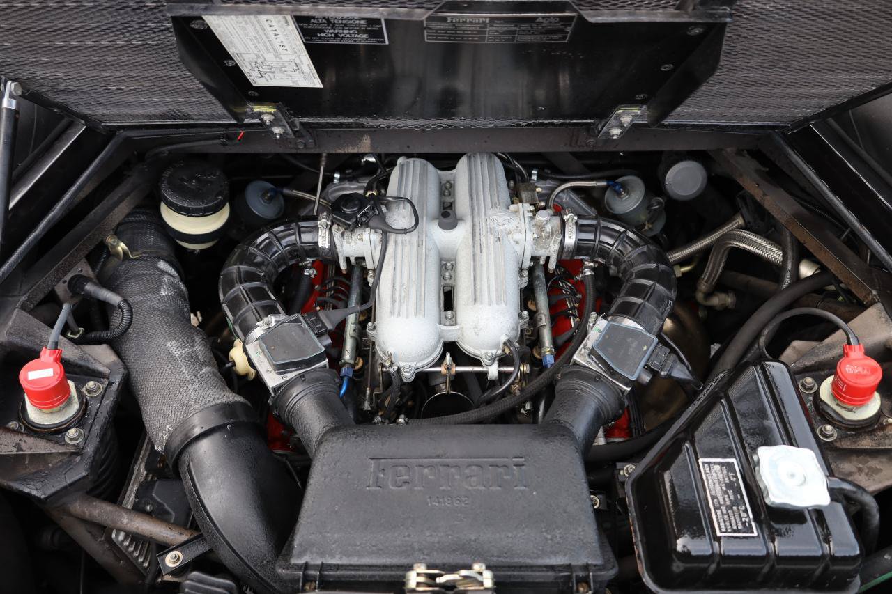 Used 1989 Ferrari Mondial T Cabriolet RWD image 8