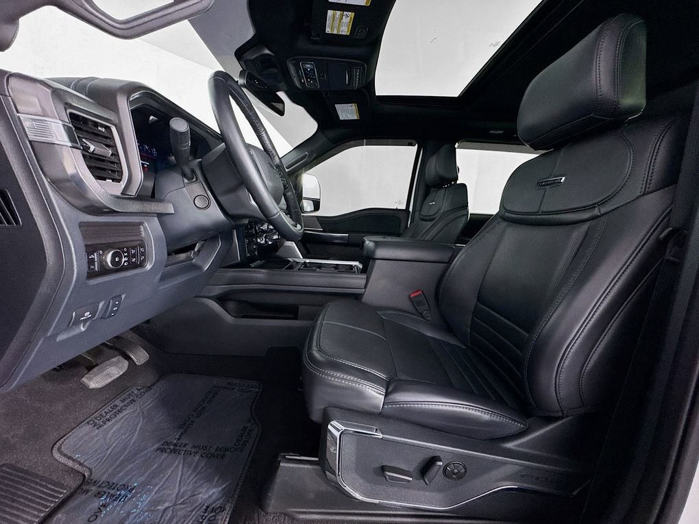 Used 2025 Ford F350 Platinum w/ FX4 Off-Road Package image 12